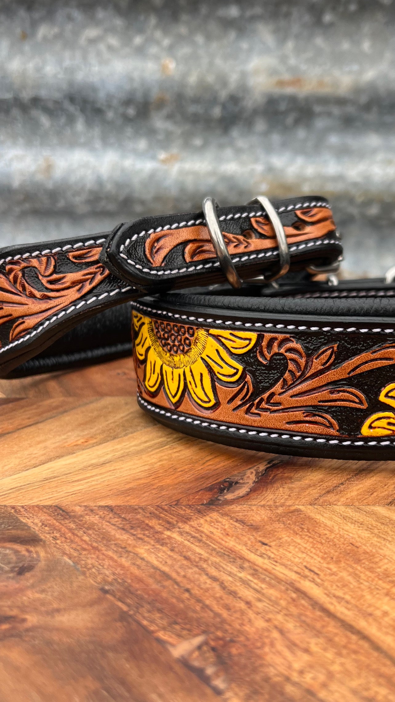 Hayzel tooled leather collar