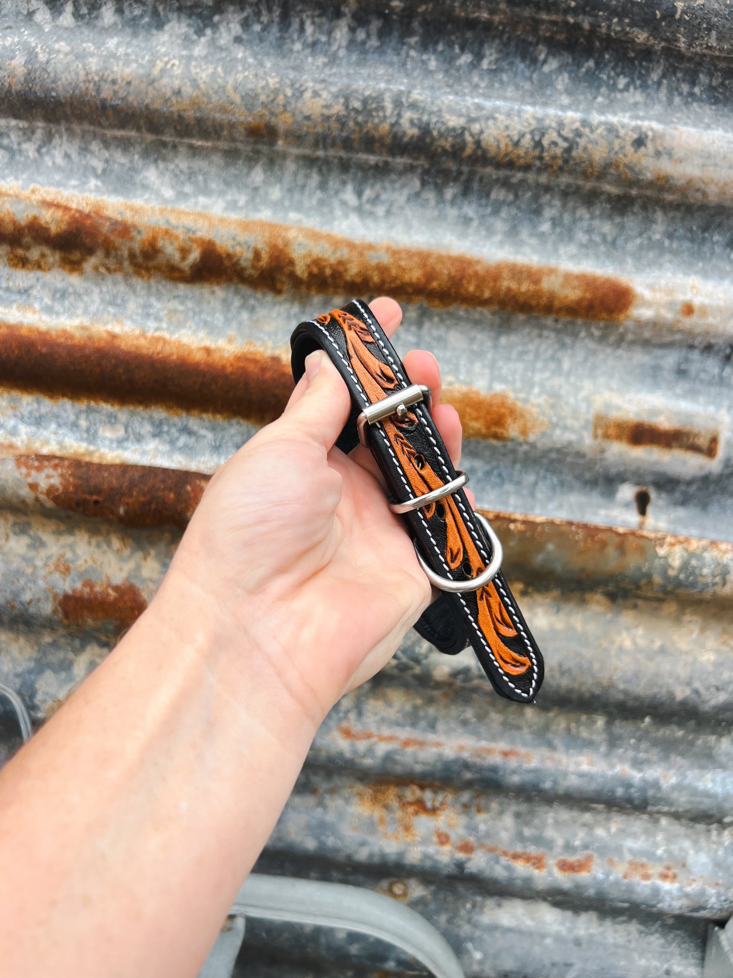 Hayzel tooled leather collar