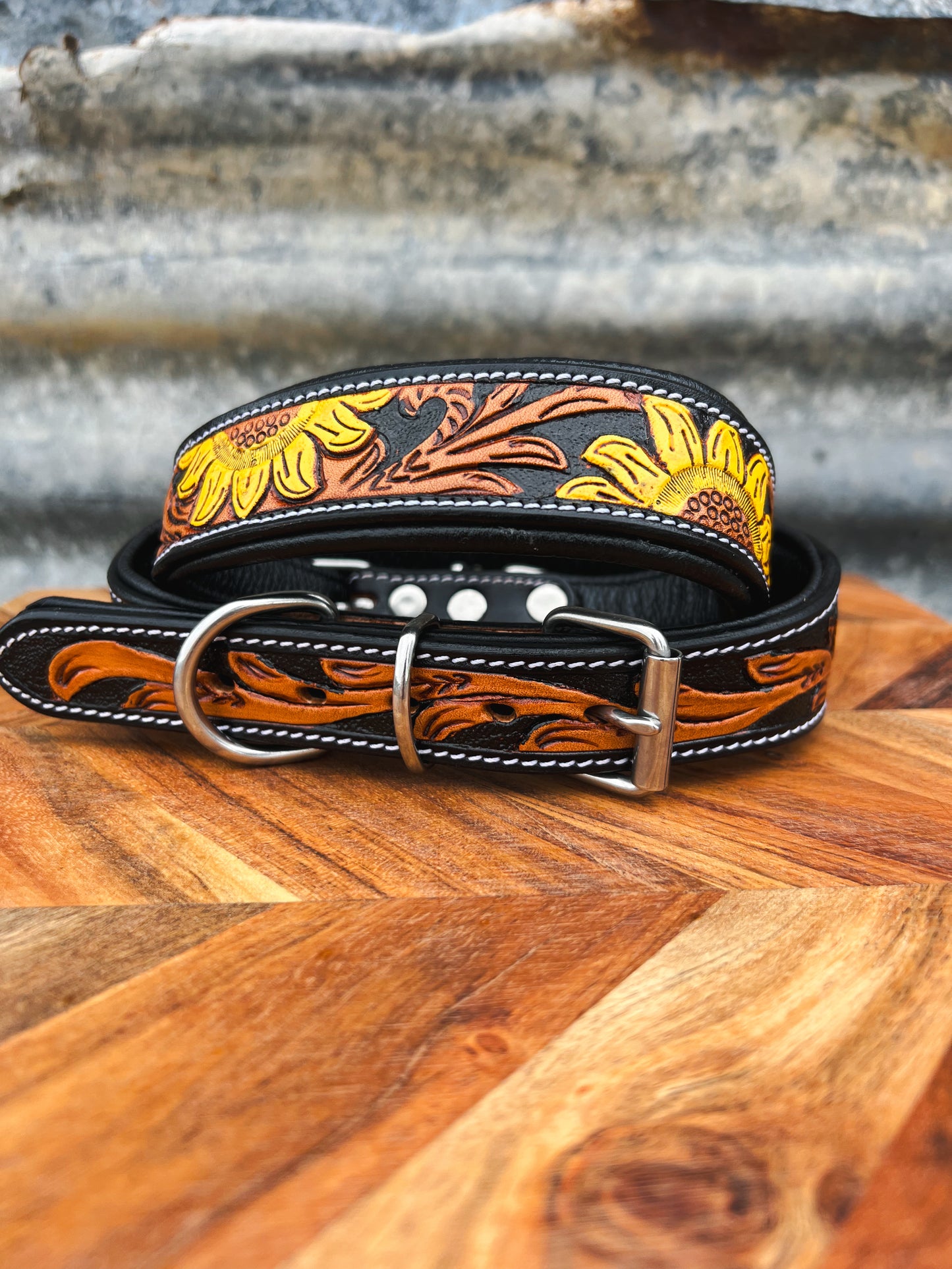Hayzel tooled leather collar