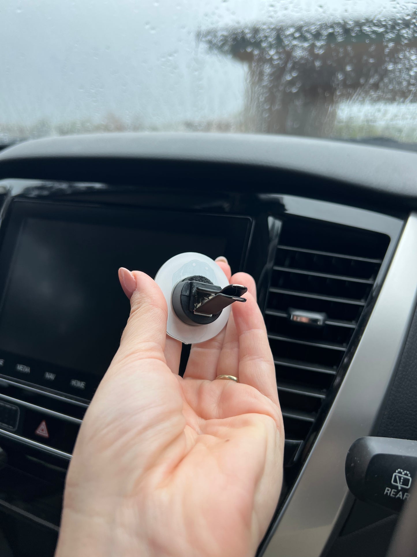 Car vent air freshener
